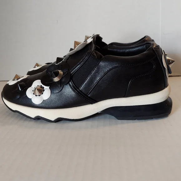 Black White Flower Embellished Slipon Sneakers - Picture 2 of 16